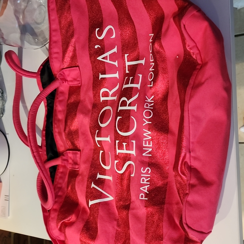 Victoria's secret duffle bag